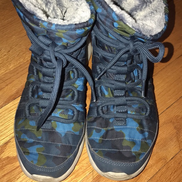 Nike Shoes - Nike Tanjun Blue Camo Boots